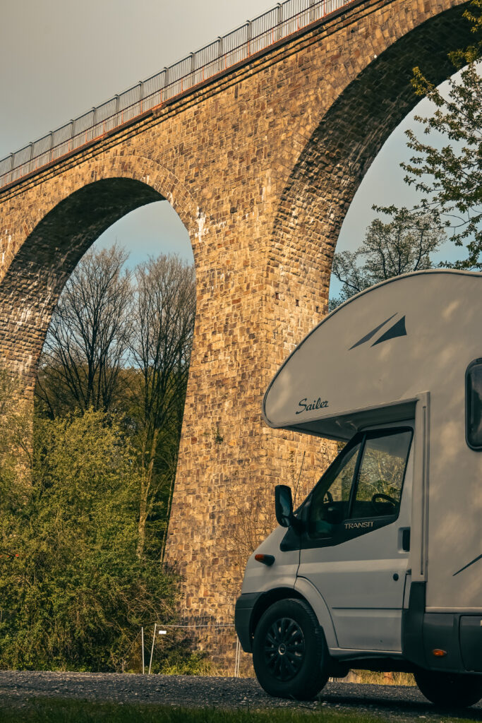 Camperplaats Wohnmobilstellplatz Velbert-Mitte Saubrücke 